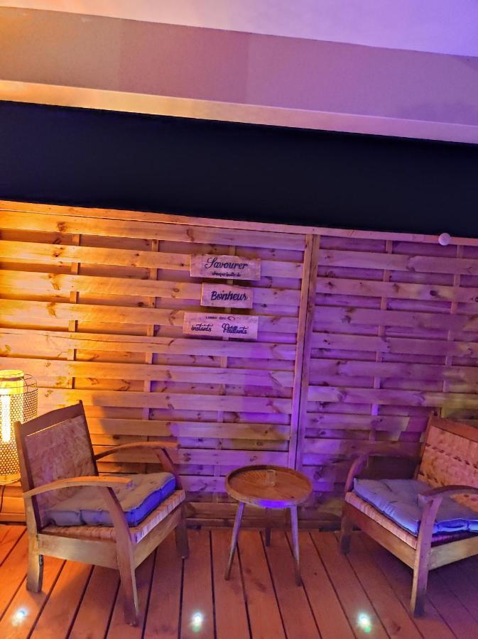 Magnifique Cottage Haut De Gamme Avec Jacuzzi L'Attrape Reve Les Plantiers Exterior foto