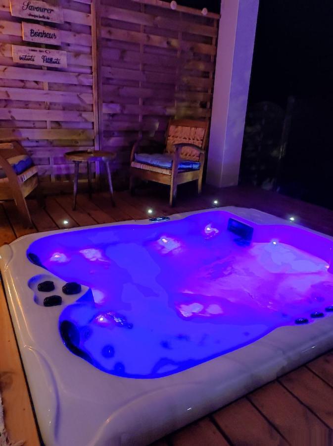 Magnifique Cottage Haut De Gamme Avec Jacuzzi L'Attrape Reve Les Plantiers Exterior foto